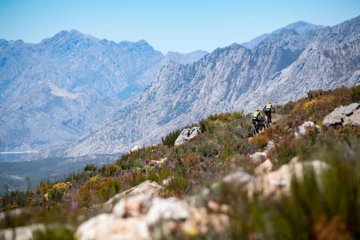   Spectacular views: The second stage took us through the Witzenberg Mountains.