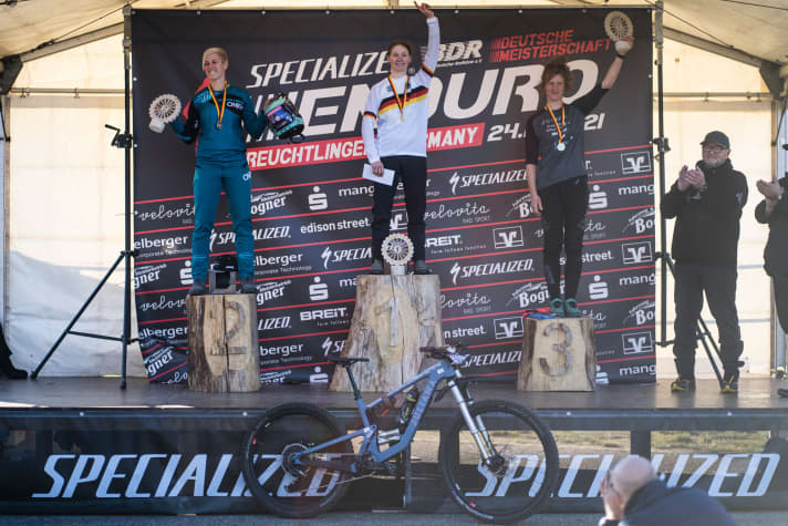   Women's podium: Nina Hoffmann, Raphaela Richter and Tanja Naber (from left to right). Fun fact: The top 3 women were all on Santa Cruz bikes.
