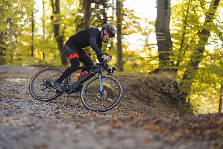   E-gravel bikes: The bike industry's desperate search for new micro-target groups. Or a good alternative for dirty weather?