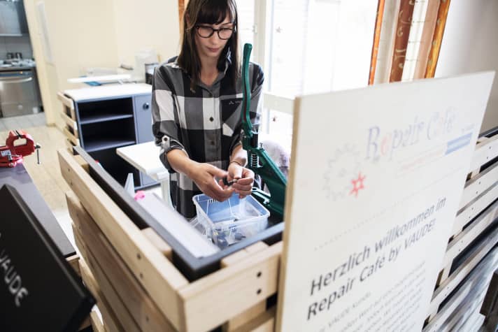 Defective products are repaired in the in-house Repair Café.