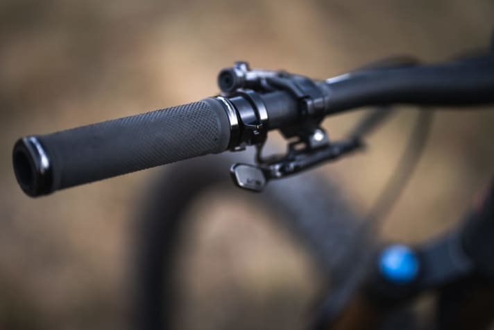   The minimalist toggle switch has a pleasing look and function.