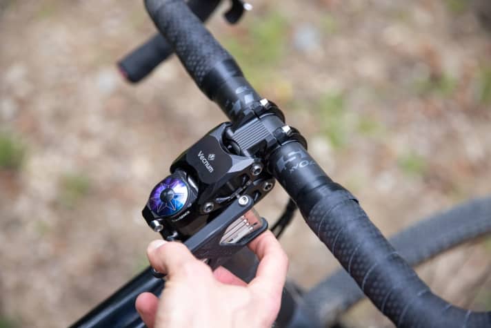   The weight range can be adjusted between 50 and 120 kilograms using the 3 mm Allen screw.