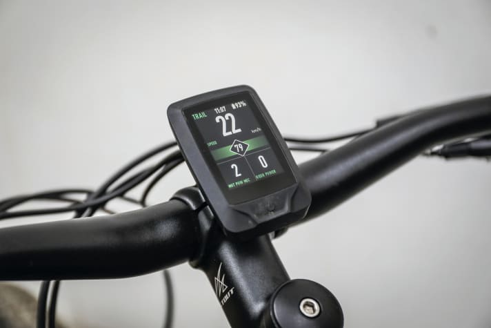   Specialized Turbo Tero: The sides of the Mastermind TCD can be configured via app. Smart: The cadence display, which informs the user whether they are cranking in the green zone in which the motor is working efficiently.