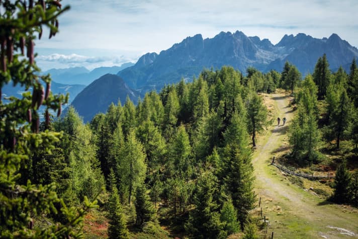   On the first stage, the Lienz Dolomites form an impressive backdrop.