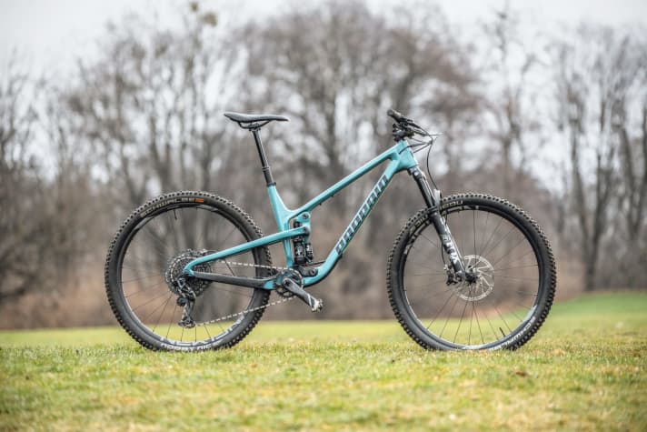   Propain Hugene – 13,7 kg / 141/148 mm / 29" / 4644 Euro¹