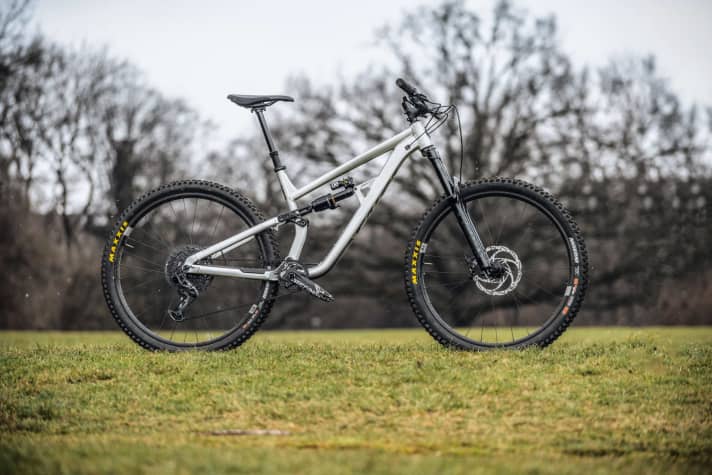   Salsa Blackthorn – 15,3 kg / 160/146 mm / 29" / 5000 Euro (Rahmen 2299 Euro)