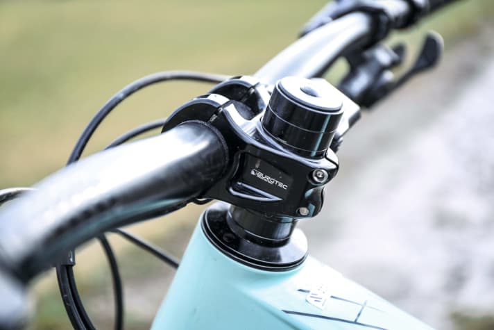   Scor 4060 Z ST XT: The short 35 mm stem makes the 4060 Z feel compact - despite the long reach.