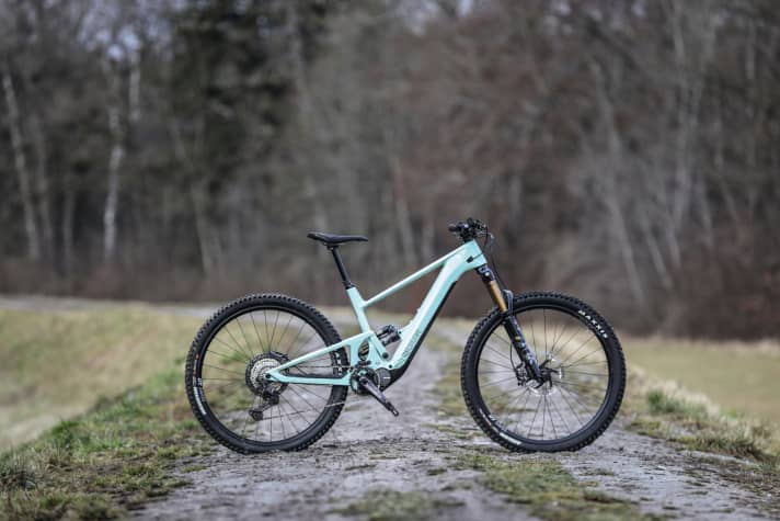   Spaßig, sicher, souverän. Das Scor 4060 Z ST überzeugte alle Tester auf dem Trail. Trotz knappen Federwegs.