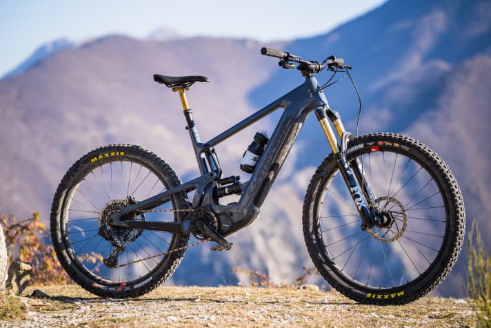   Santa Cruz Heckler MX CC XO1 AXS RSV, 160/150 mm, MX wheel mix, 12999 Euro