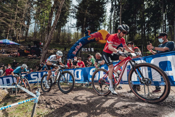   Der Schweizer Worldcup-Gesamtsieger Mathias Flückiger wurde beim <a href="https://www.bike-magazin.de/mtb_news/events_rennen/uci-mtb-xc-worldcup-albstadt-2021-rennbericht-herren" target="_blank" rel="noopener noreferrer nofollow">Albstadt-Worldcup 2021</a>  Dritter, hinter Victor Koretzky und Weltmeister Nino Schurter.