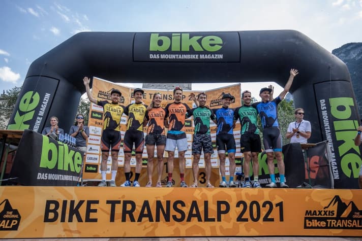   Neben Ruhm, Ehre und Leader-Trikots gibt's für die schnellsten Teams bei der BIKE Transalp 2022 auch Preisgelder.