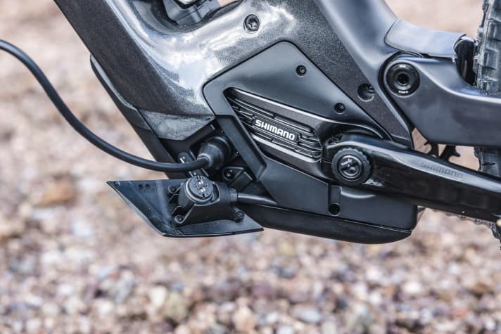   This plug provides the connection between the system and the battery. The battery can also be charged here when installed.