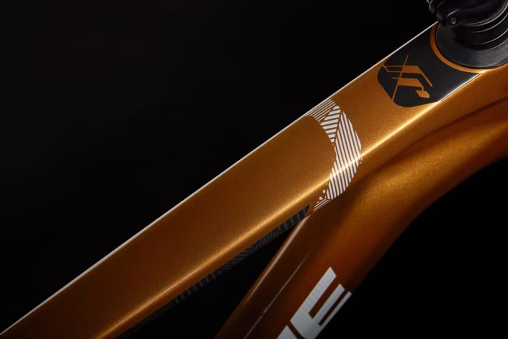   Reducing the frame weight through an optimised carbon layup was the top priority in the specifications for the new development of the XR and XRM bikes.