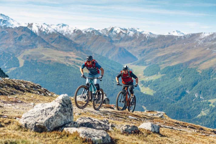   Ideal all-rounders: If you want to climb challenging trails in the mountains yourself, these touring bikes with 150 millimetres of suspension travel are the perfect choice. Page 38