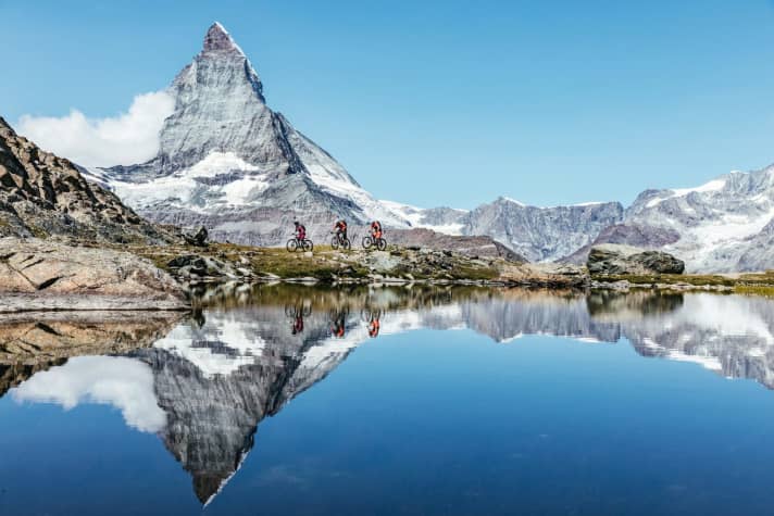   Themenschwerpunkt "Besser biken", Teil 3: Planungs-Tipps für die perfekte Tour, dazu Rucksäcke und Hipbags im Test & Tipps zu GPS-Geräten. Seite 54
