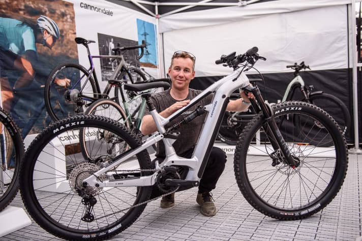   Enduro-Legende Jérôme Clementz präsentiert das neue Moterra Neo mit Boschs Smartsystem. Am Samstag wurde er auf seinem neuen Moterra Dritter bei der E-MTB-Challenge.