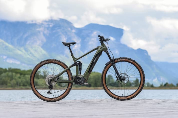   BESV TRS 1.3 – 5499 Euro I 160 / 150 mm I 25,8 kg I 29"