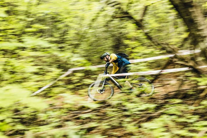   All-mountain duel Flyer Uproc X vs Conway Xyron S: How does the new Panasonic perform?