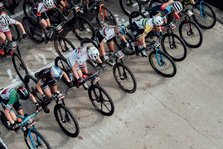   Jolanda Neff (SUI) missed the World Cup opener in Brazil due to illness, Anne Terpstra (NED) finished second and thus made the best start to the season of her career.