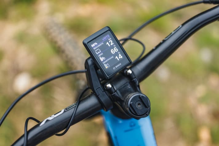   The E-MTB offers different levels of assistance. The Bosch eMTB mode works with different intensities depending on the pressure on the pedals and provides the most natural riding experience possible.