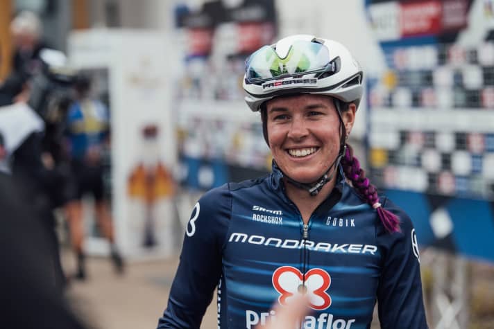   Derzeit das Maß der Dinge: Rebecca McConnell gewann in Brasilien ihren ersten XC-Worldcup überhaupt und sicherte sich auch den Short-Track-Sieg in Albstadt. Allerdings gehört die Australierin seit vielen Jahren zu den Top-Fahrerinnen im Cross Country.