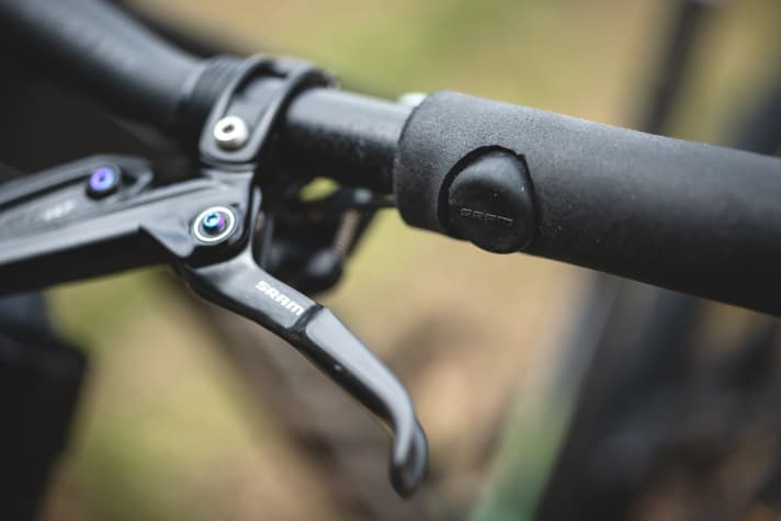   The idea of recessing the button for lowering the seatpost in the handlebar grip is excellent.