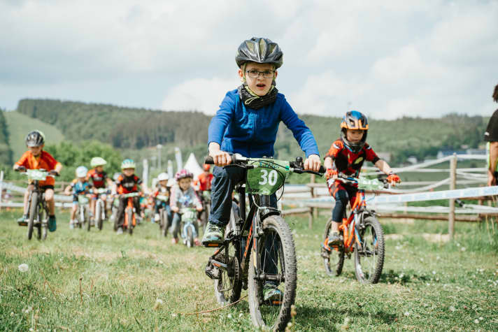   On Sunday morning, more than 200 children did their laps in perfect weather.