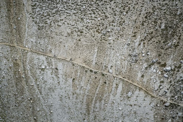 Der Älplisee-Trail Lenzerheide ist eine technisch anspruchsvolle Enduro-Tour, bei der die Bergbahnen beim Aufstieg helfen.