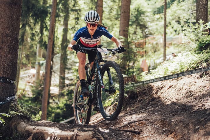   France's Loana Lecomte pulled away - initially with Sweden's Jenny Rissveds - to take the win.