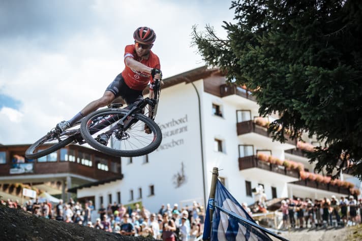   "Ich hoffe eigentlich, dass ein Duell zwischen uns beiden wie in Leogang entsteht." Mathias Flückiger hatte beim letzten Worldcup die Nase vorn und will seinen Landsmann Nino Schurter auch diesmal wieder ärgern. 