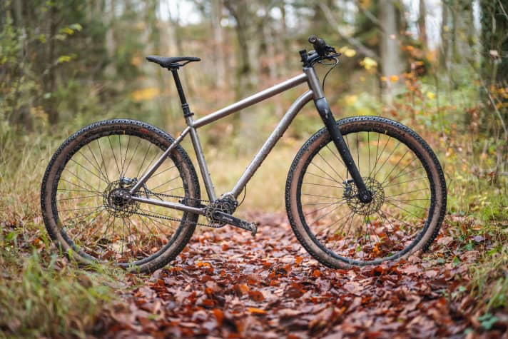 Sorglos-Bike-Test: Falkenjagd Hoplit R | 13,0 kg / - / 29" / 5990 Euro¹ 