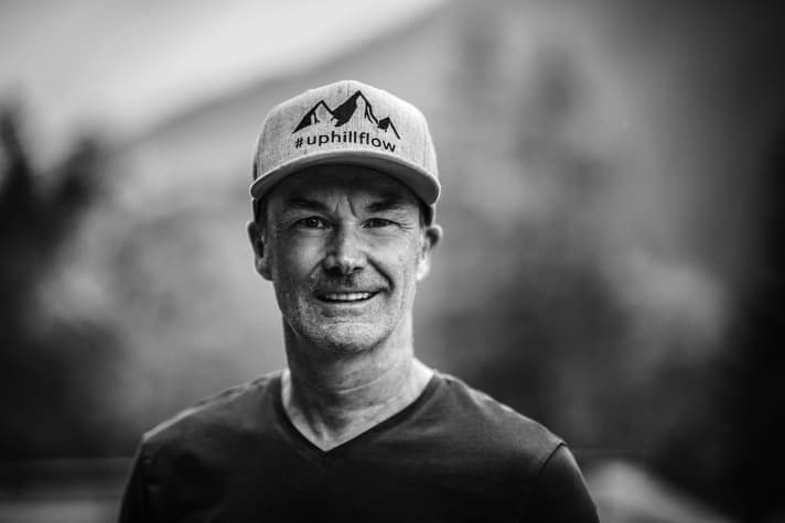 Claus Fleischer ist der Geschäftsbereichsleiter von Bosch eBike Systems. Als ambitionierter Mountainbiker hat er mehrere Alpenüberquerungen gemacht und ging kürzlich auch bei der ersten EMTB Transalp an den Start.
