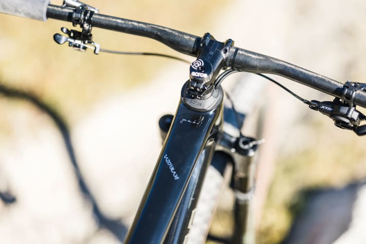 This much is already known: The Simplon Razorblade 29 comes with a bump stop in the headset - just like its predecessor.