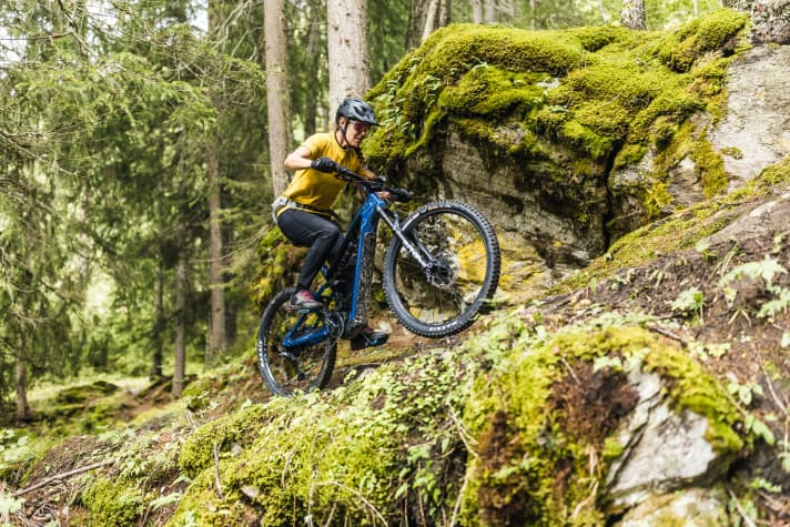 The Cannondale is easy to control on steep terrain. However, a little more traction at the rear wouldn't go amiss.