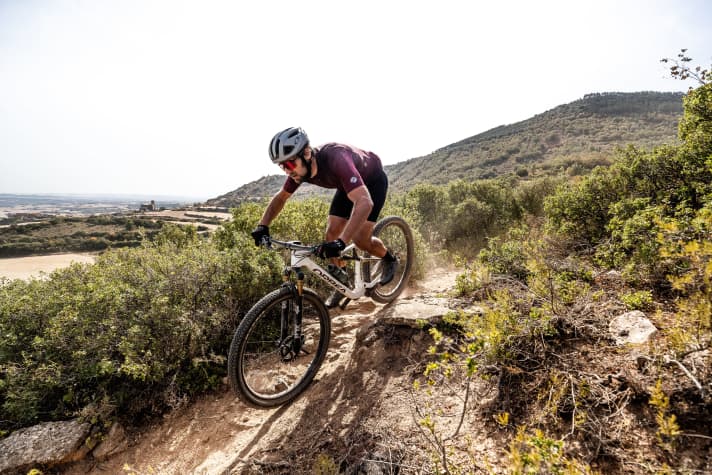 BIKE editor Stefan Loibl on the Orbea Oiz M-Team.