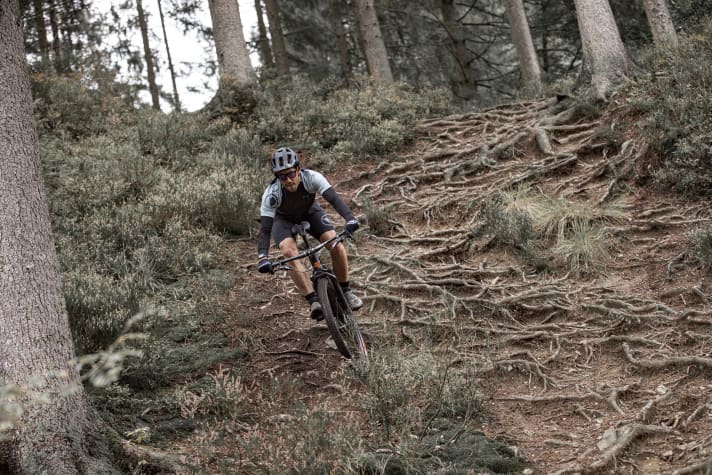 The smoothness of the Ridley Probe RS is brought to the... put to the test... put to the test.