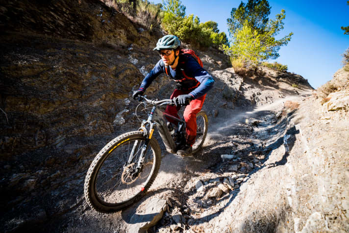 With the 727 Wh battery from Darfon, the range of the Santa Cruz Heckler has increased significantly compared to its predecessor.