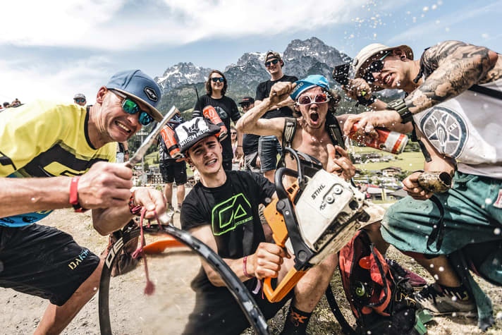 The UCI Mountain Bike World Cup is a big party for fans all over the world, as here in Leogang in 2019.