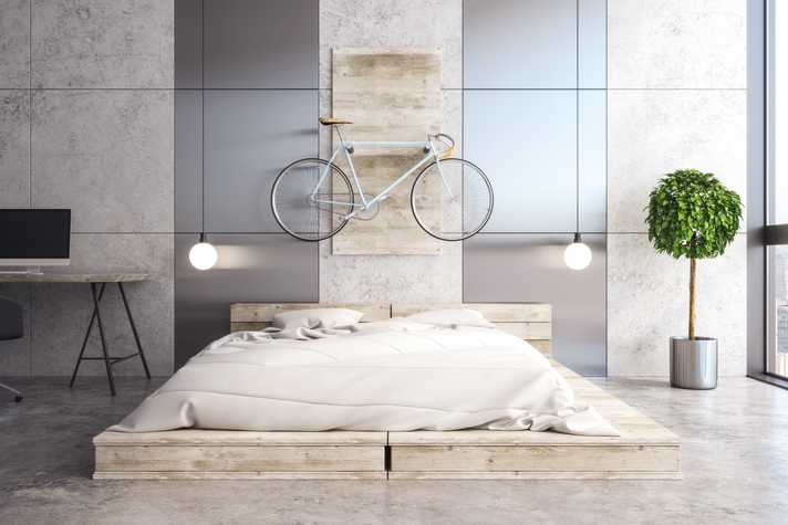 Without sufficient sleep, all other measures are only worth half as much. Elevating the legs slightly or compression stockings can also help.