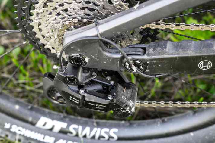 The gears are shifted electronically, of course, and the power is supplied by cable from the e-bike's main battery.