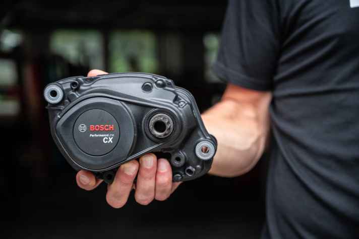 A new Bosch motor? At first glance, the differences between the two CX generations are manageable. Externally, the main change is the switch from three to two mounting points.