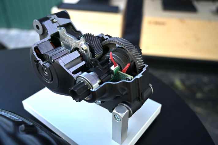 As with the new CX, the gearbox should run particularly quietly and offer low pedalling resistance even without assistance.