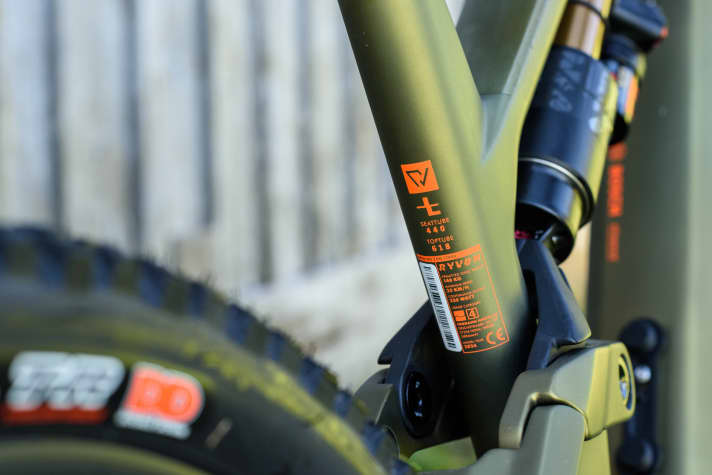 Das Conway Ryvon ist bis 140 Kilo Systemgewicht freigegeben. Es bleiben also über 120 Kilo für Fahrer samt Ausrüstung.