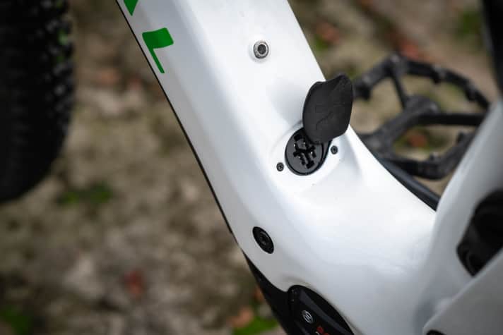 The Powermore range extender can also be connected to the charging port on the down tube if required.