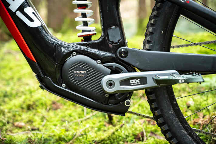 The Sram motor with Brose hardware delivers plenty of torque and always sufficient power.