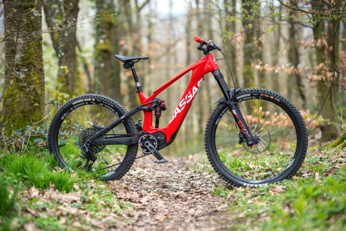 23,3 Kilogramm wiegt das Topmodell MXC 6 für 9999 Euro.