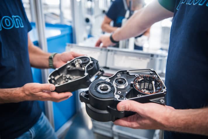 The MGU is produced directly by Pinion in Denkendorf, Baden-Württemberg. The company attaches great importance to regional products and value creation in Germany. Series production is now running at full speed.