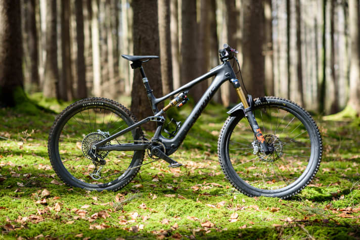 Specialized Levo SL S-Works // 14,000 euros // 17.8 kilos // 160/150 mm // 29/27.5"