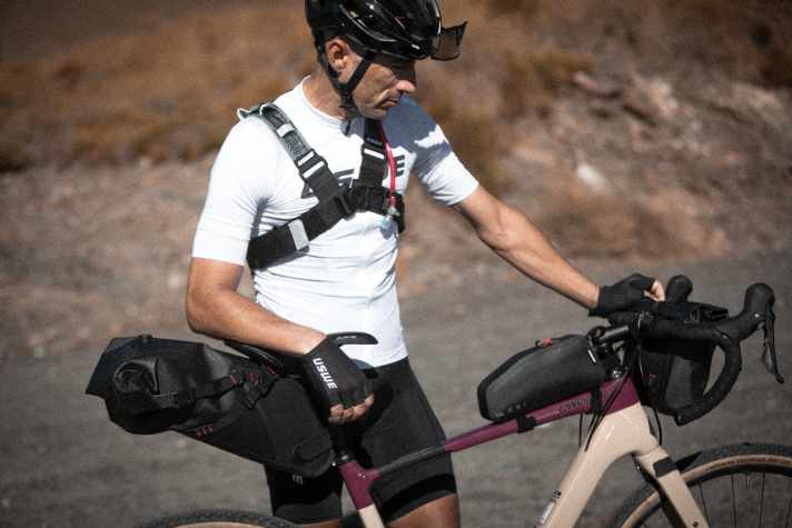 And for all those who have now become USWE fans: The hydration packs and matching bike clothing are also available to buy from the manufacturer.