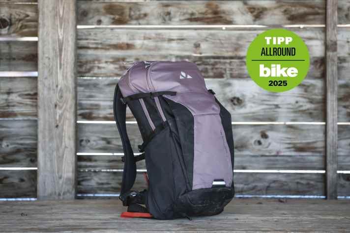A snug fit yet good ventilation? Only Vaude offers this combination with the Trailcontrol 20+.
